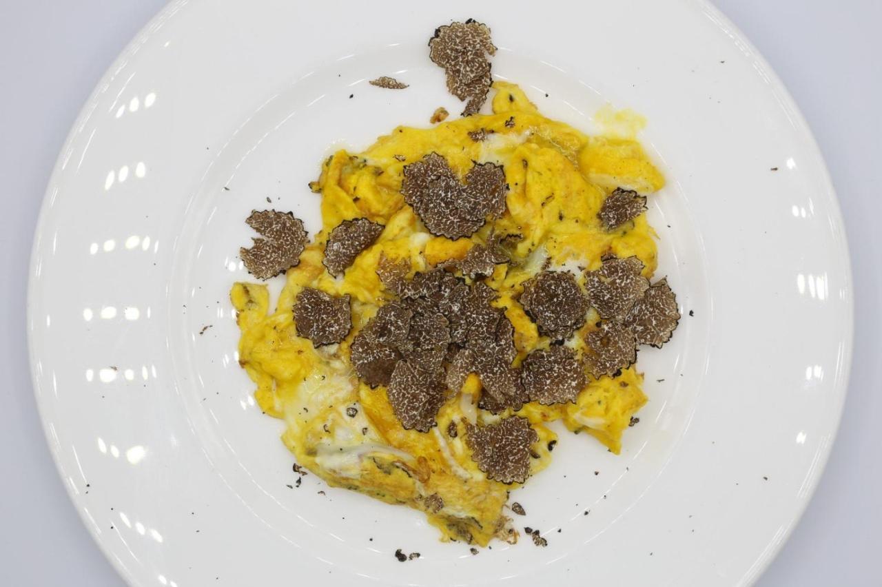 Hotel La Ginestra 악콸라냐 외부 사진